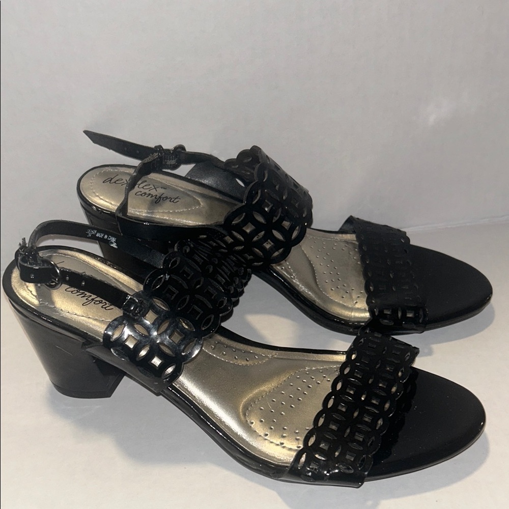 Dexflex Comfort Black Heeled Strappy Sandals Size 7 1/2 Wide Lazer Cutouts